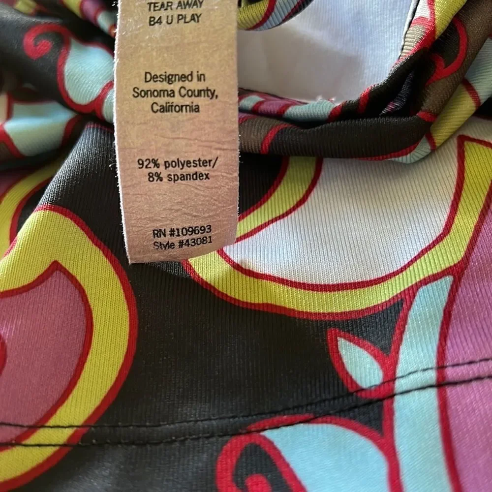 EXCELLENT CONDITION WOMEN’S SIZE 36B ATHLETA PAISLEY SWIM TANKINI TOP